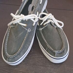 St. John's Bay Men's Gray Canvas Boat Shoes 11M NEW Salt Water Wash!